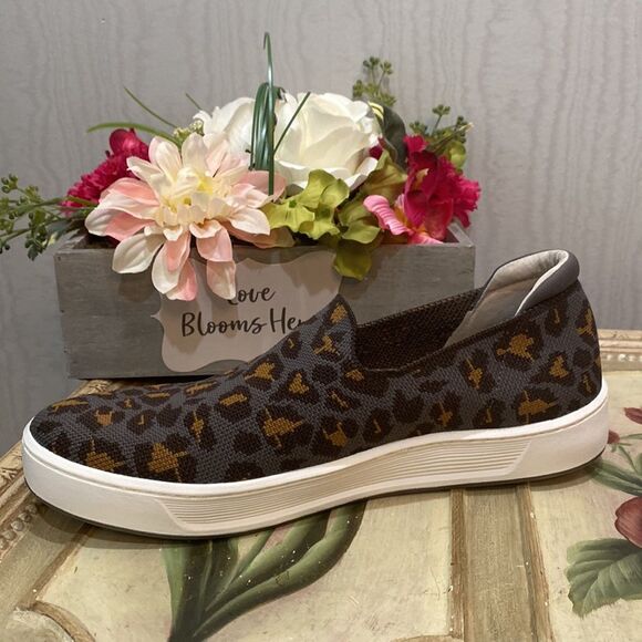 Nurse Mates Align Cosmic Leopard Print Slip On Shoes Sneakers Slip Resistant 10 - Picture 7 of 16
